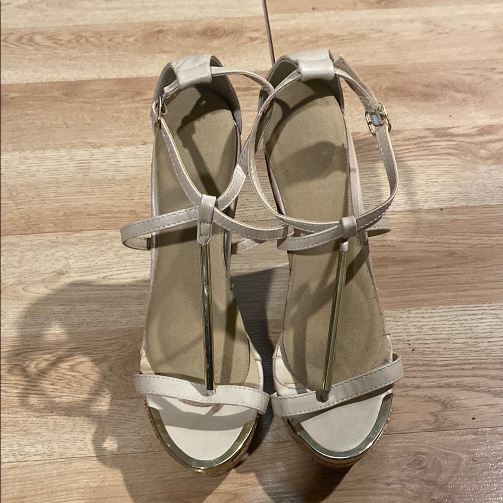 Elegant Cream Strappy Sandals
